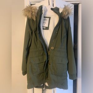 Women’s Faux Fur-lined Cozy Parka
